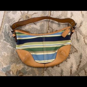 Coach Hobo Shoulder Bag: L2J-9514